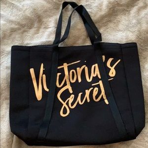Victoria’s Secret beach bag small NWOT